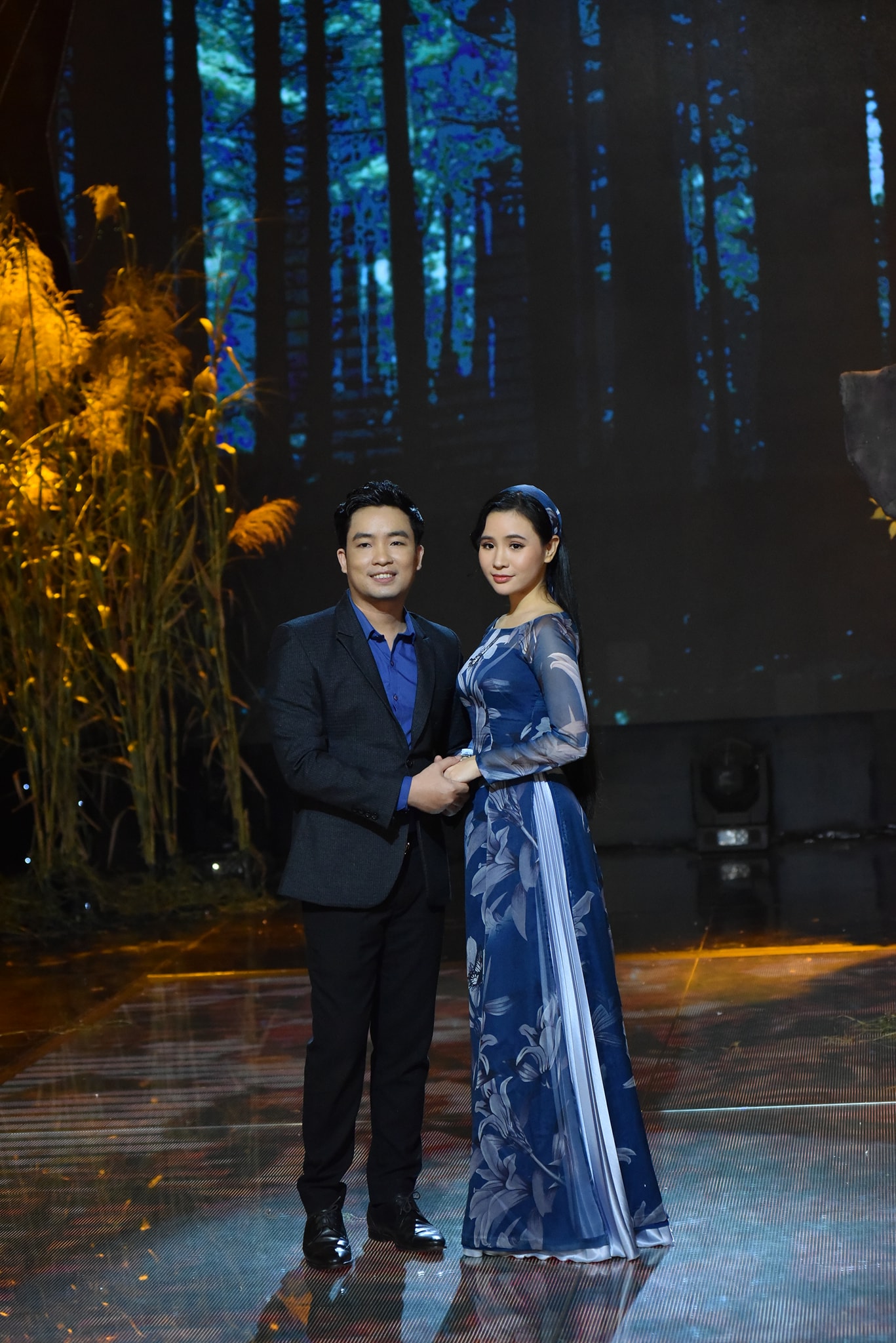 HÀNH TRANG GIÃ TỪ - THIÊN QUANG FT QUỲNH TRANG HÀNH TRANG GIÃ TỪ - THIÊN QUANG FT QUỲNH TRANG