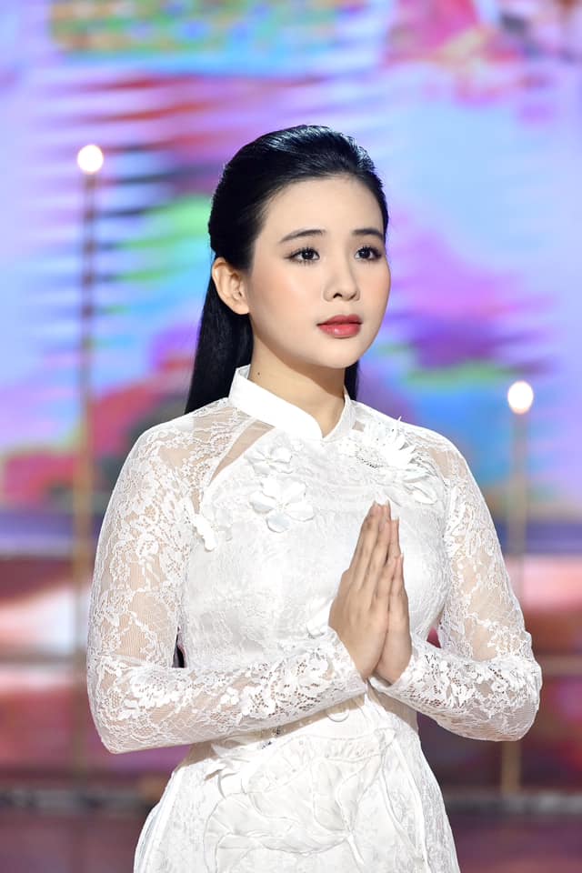 VE-VOI-PHAT-QUYNH-TRANG